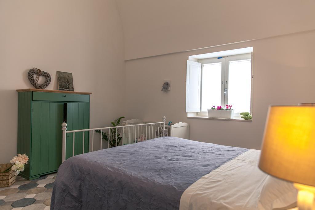 לוקורוטונדו Marinella Suite Home מראה חיצוני תמונה